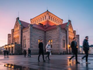 Kansallisteatteri: Stadin historiallinen helmi ja nykyteatterin sydän 2026